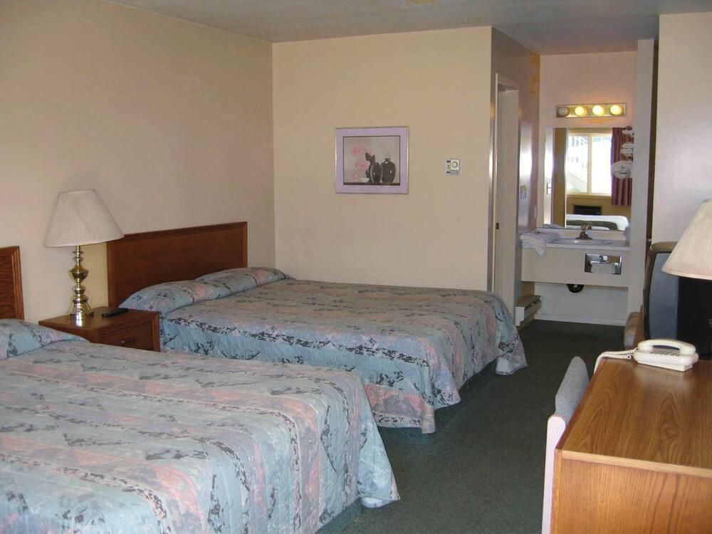 Selkirk Inn Golden Εξωτερικό φωτογραφία