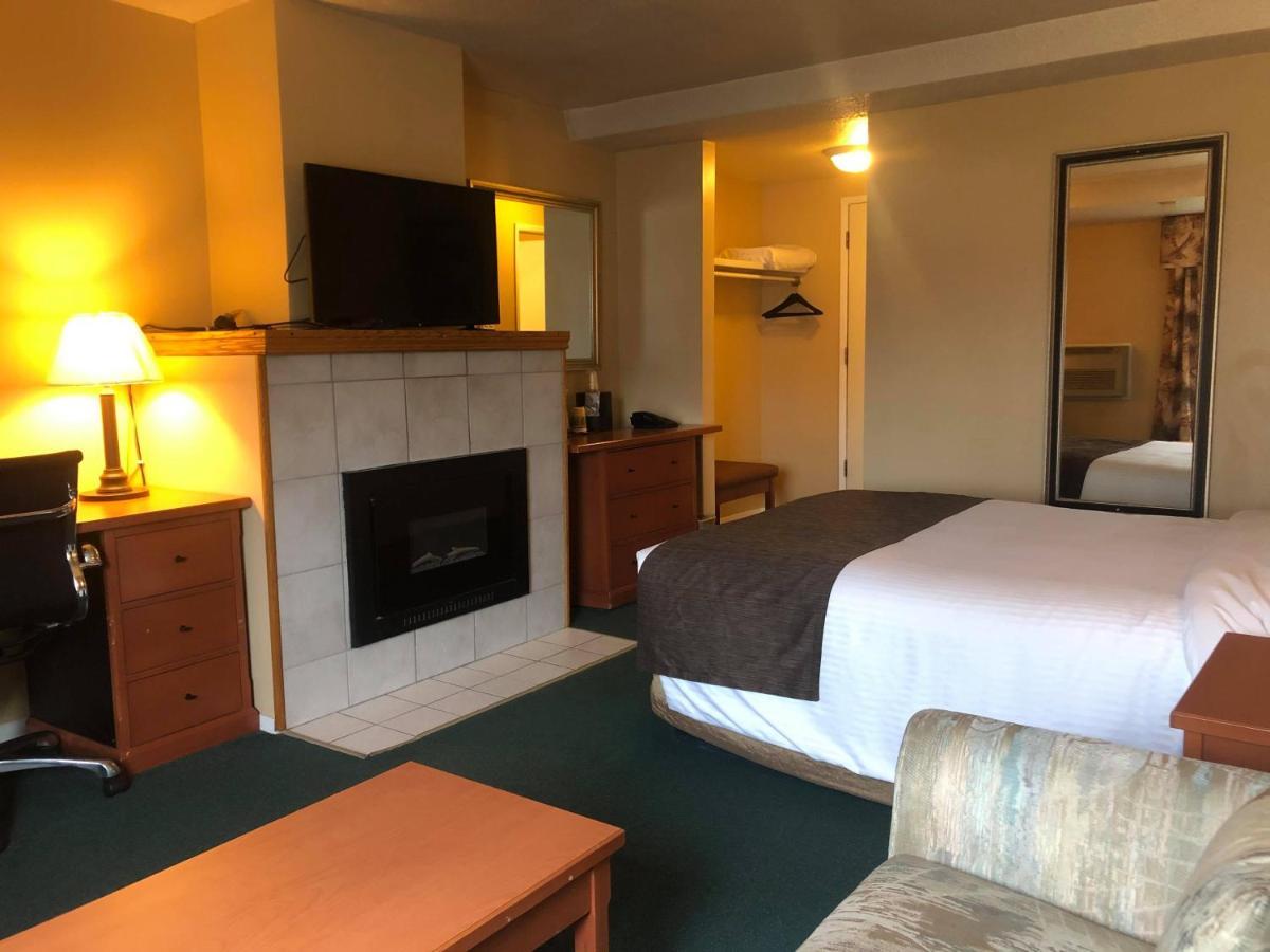 Selkirk Inn Golden Εξωτερικό φωτογραφία
